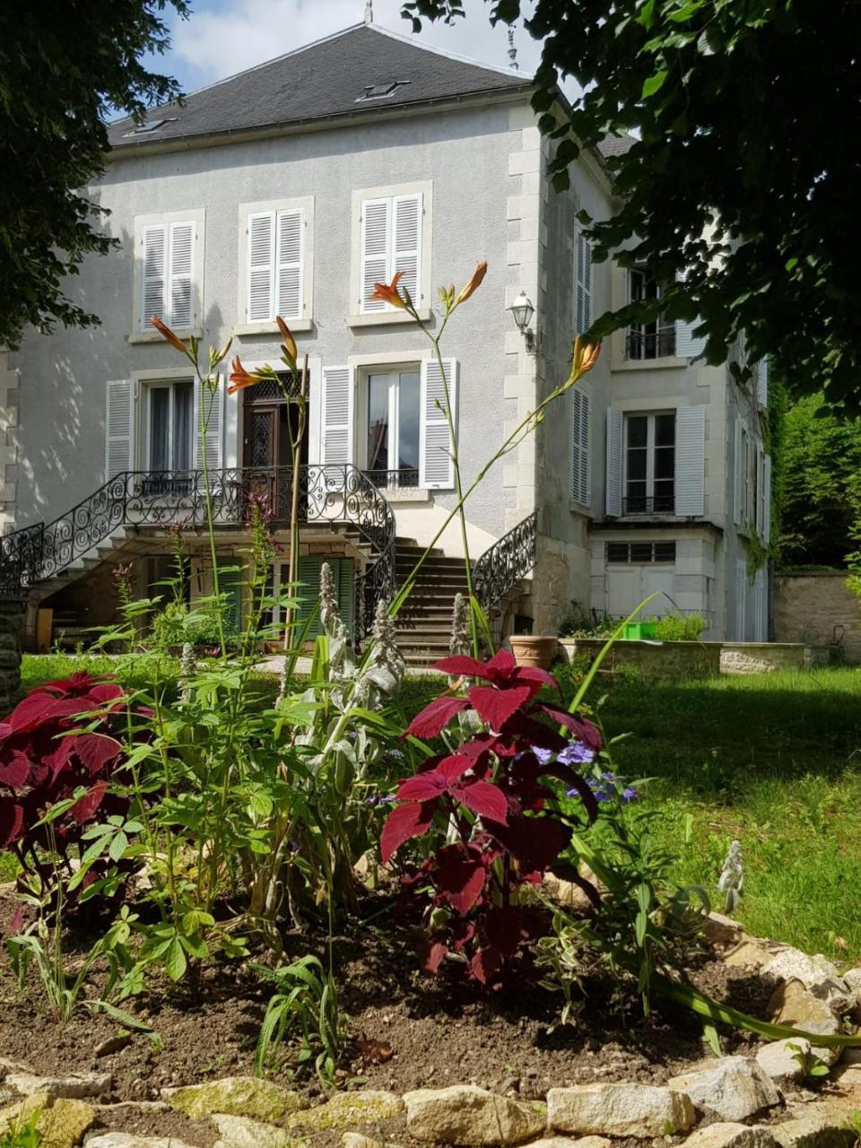Bienvenus au Clos de la Musardière, et venez farnienter Nuits Esterno foto
